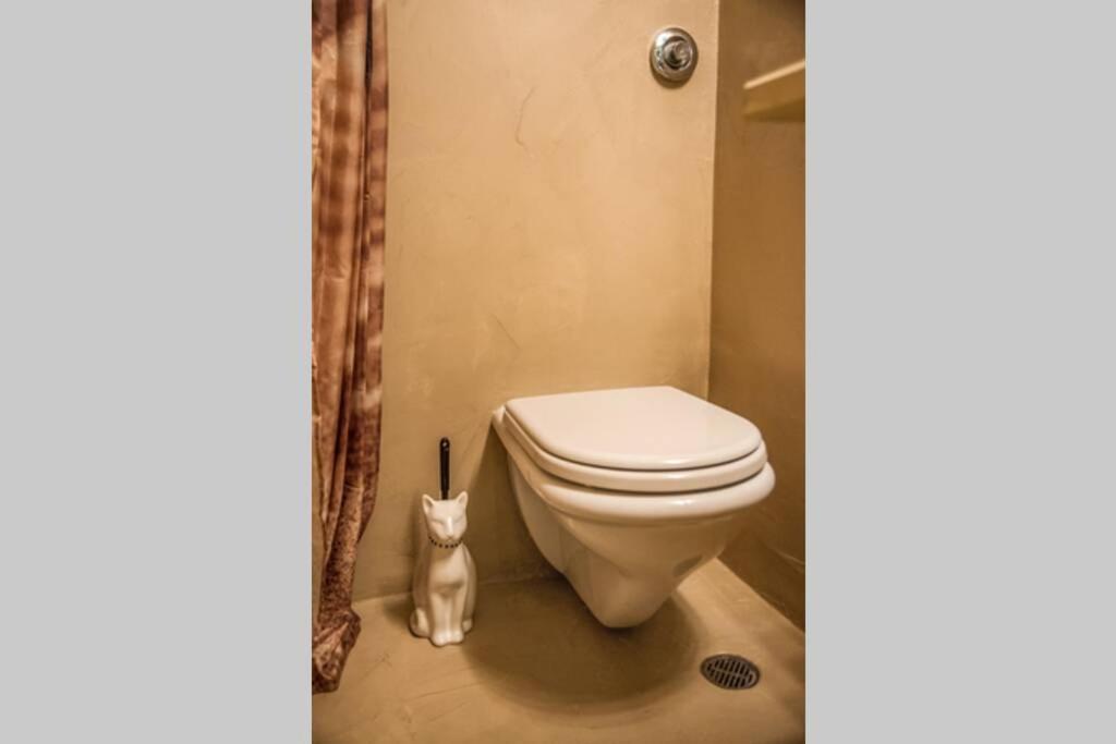 Athinas Apartment Piraeus Luaran gambar