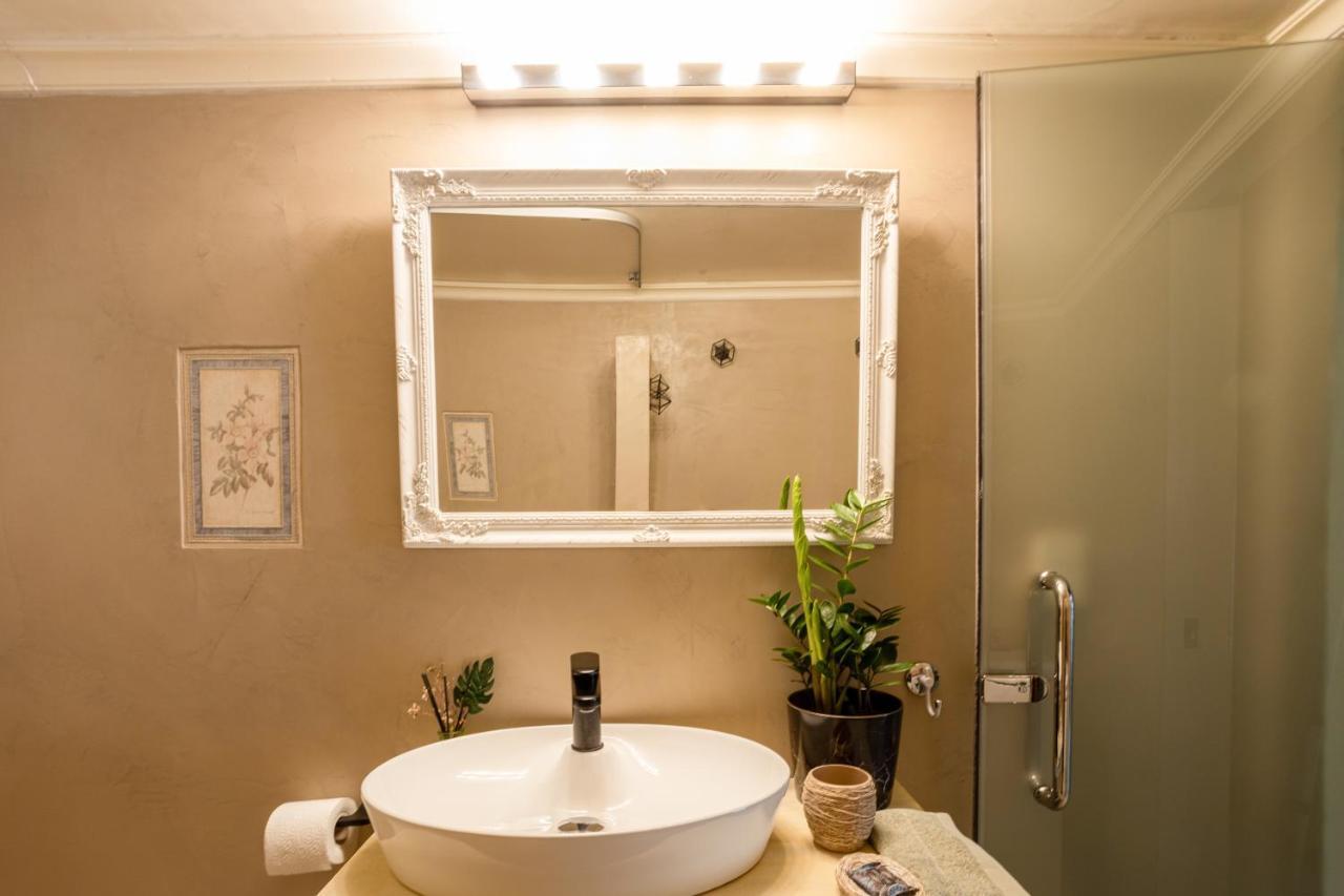 Athinas Apartment Piraeus Luaran gambar